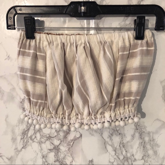 For love and lemons boho Pom Pom crop top - Picture 2 of 6